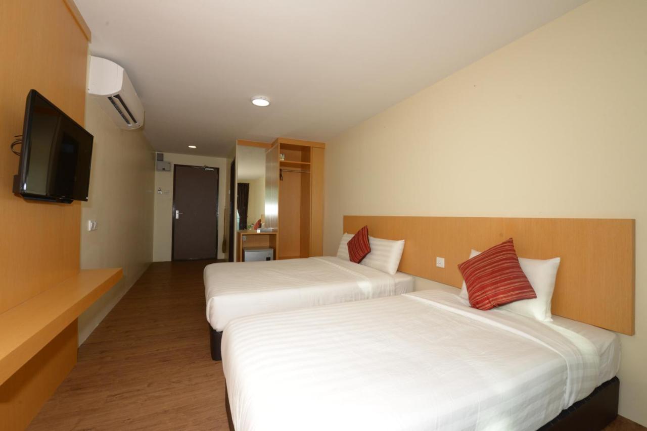Delta Chenang Resort Pantai Cenang  Exterior photo